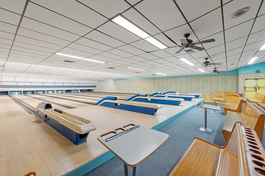 More Photos Of 78 Daniels St, Fitchburg Bowling Alley For Sale