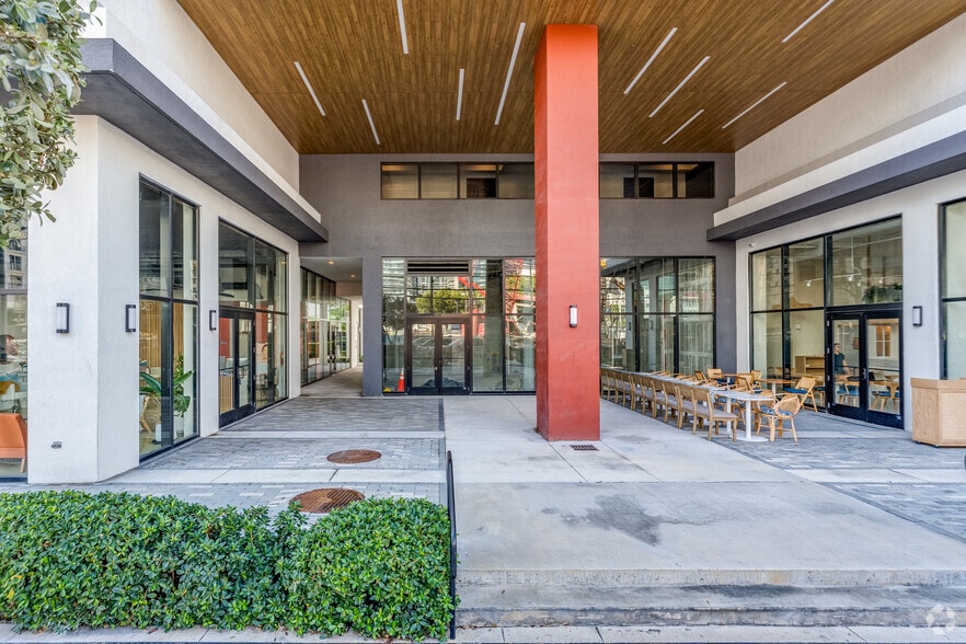 More Photos Of 221 SW 12th St, Miami Apartments For Lease