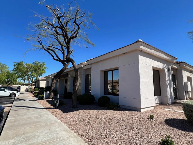 More Photos Of 7165 E University Dr, Mesa Office For Lease