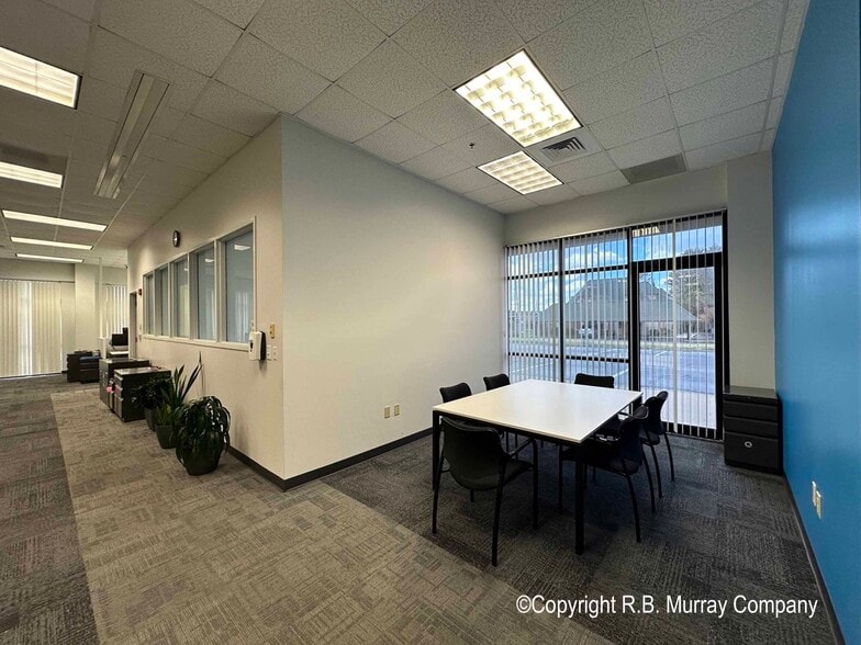 More Photos Of 4124 S McCann Ct, Springfield Medical For Lease