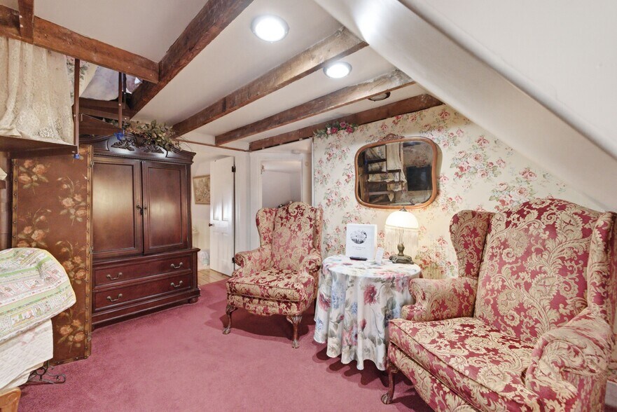 More Photos Of 8 Pleasant St, Plymouth Hospitality For Sale