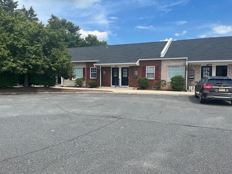 More Photos Of 941 Whitehorse Mercerville Rd, Hamilton Office For Sale