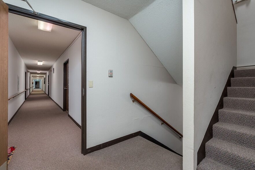 More Photos Of 3200 Maple Ave, Slayton Apartments For Sale