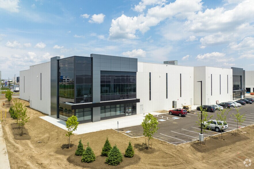 Primary Photo Of 8405 Huntington Rd, Vaughan Manufacturing For Lease