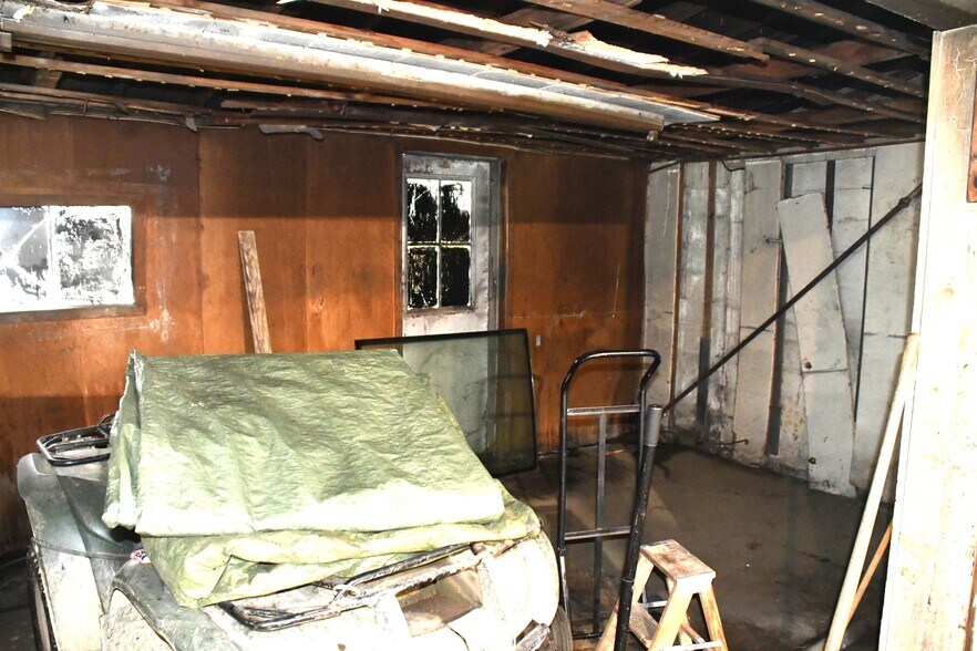 More Photos Of 17162 Shreve Run Rd, Pleasantville Manufacturing For Sale