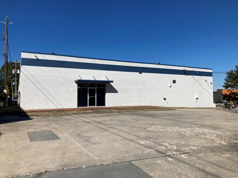 Primary Photo Of 4415 Commerce Dr Sw, Atlanta Warehouse For Lease