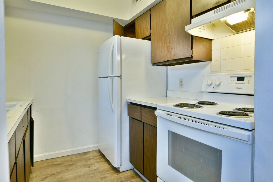 More Photos Of 203-205 Churchill Hubbard Rd, Youngstown Apartments For Sale