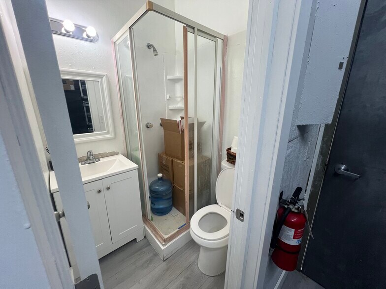 More Photos Of 4751-4799 Palm Ave, Hialeah Storefront Retail Office For Lease