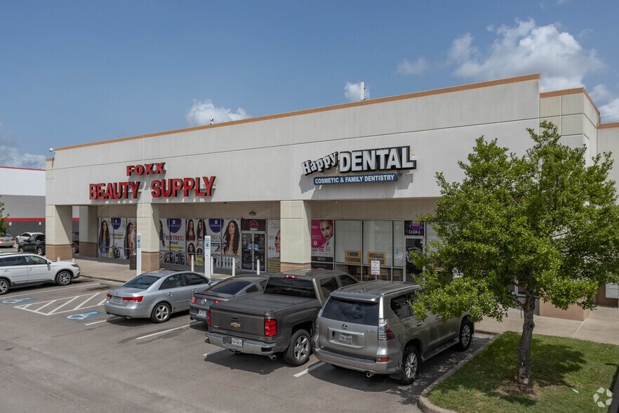 More Photos Of 11510-11528 Gulf Fwy, Houston General Retail For Sale