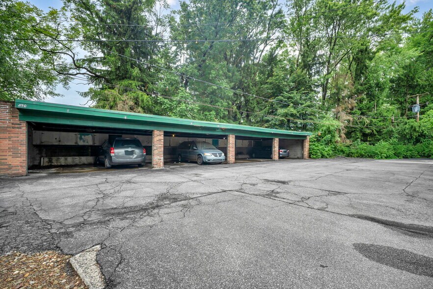 More Photos Of 818-850 S Green Rd, South Euclid Apartments For Sale