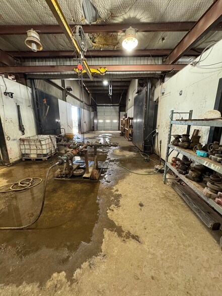 More Photos Of 3930 S County Road 1290, Odessa Warehouse For Lease