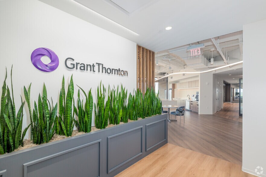 More Photos Of 6100-6120 S Yale Ave, Tulsa Unknown For Lease