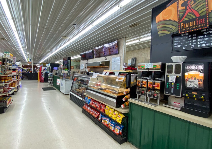 More Photos Of 25817 State Hwy 64, Pittsburg Supermarket For Sale