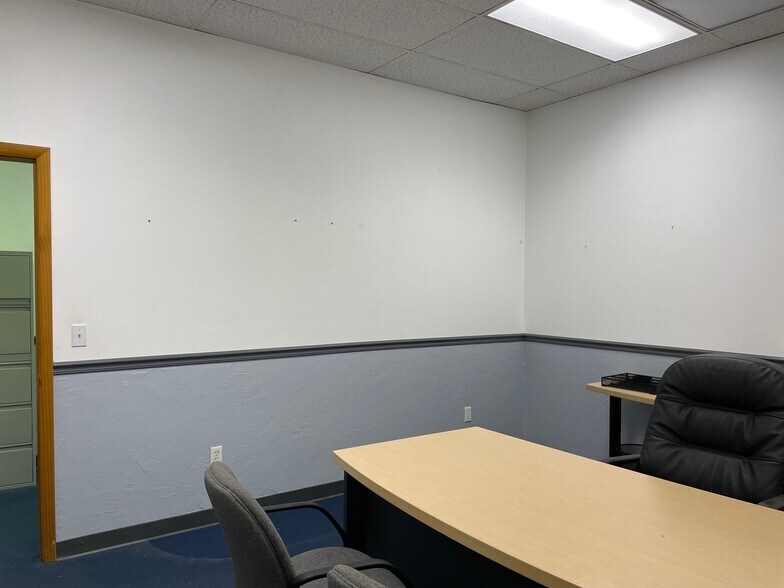 More Photos Of 1751 Lincoln Hwy, North Versailles Office For Lease