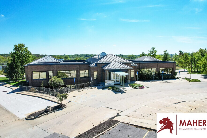 Primary Photo Of 205 Portland St, Columbia Medical For Sale