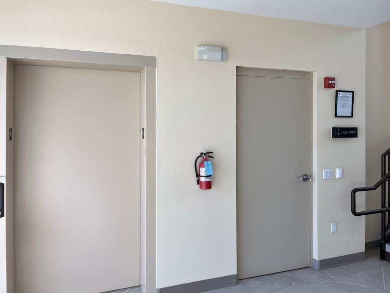 More Photos Of 12185 New World Dr, El Paso Medical For Sale