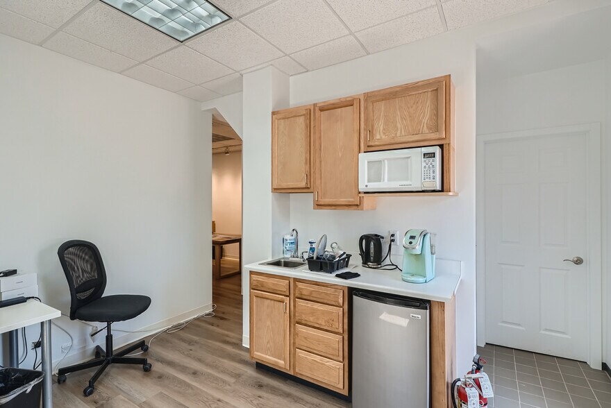 More Photos Of 722-730 Kalamath St, Denver Office For Sale