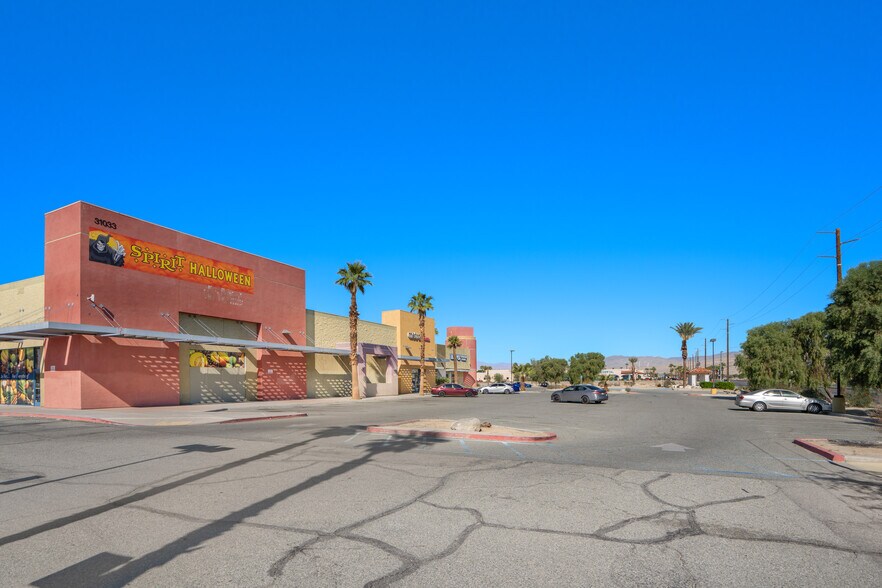 More Photos Of 31033 Date Palm Dr, Cathedral City Storefront For Sale