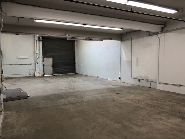 More Photos Of 5911-5919 3rd St, San Francisco Warehouse For Lease