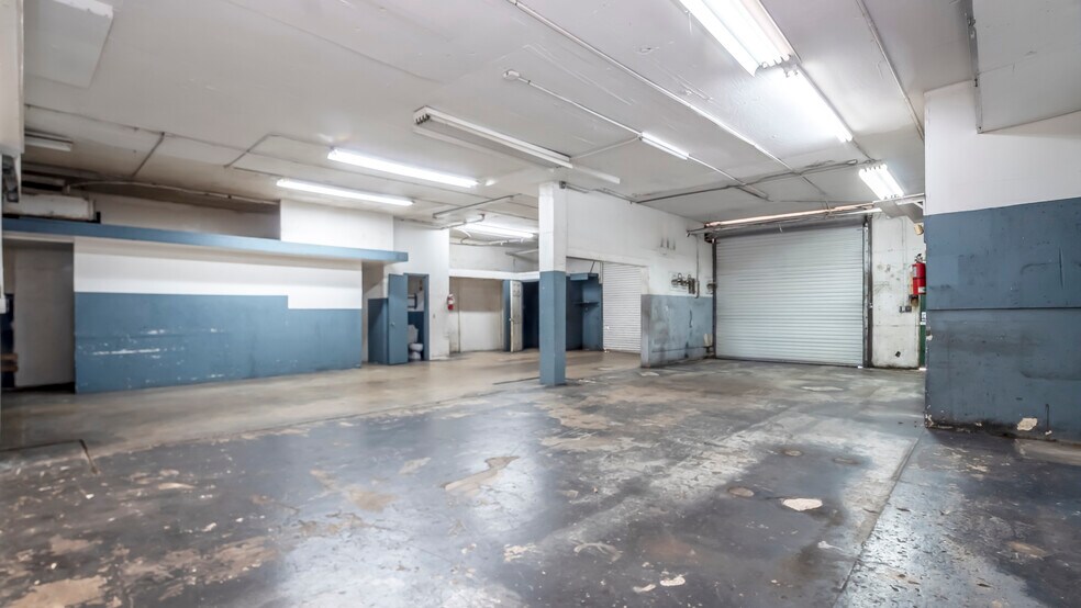 More Photos Of 11030-11050 Wiles Rd, Coral Springs Religious Facility For Sale