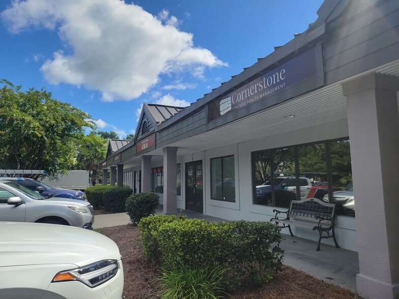 More Photos Of 1541 Fording Island Rd, Hilton Head General Retail For Lease