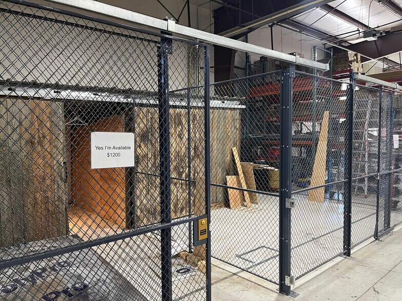 More Photos Of 1657 N State St, Lehi Manufacturing For Lease