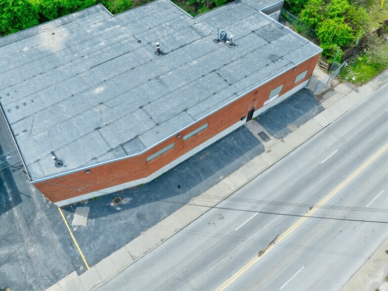 More Photos Of 1243 Tennessee Ave, Cincinnati Warehouse For Sale