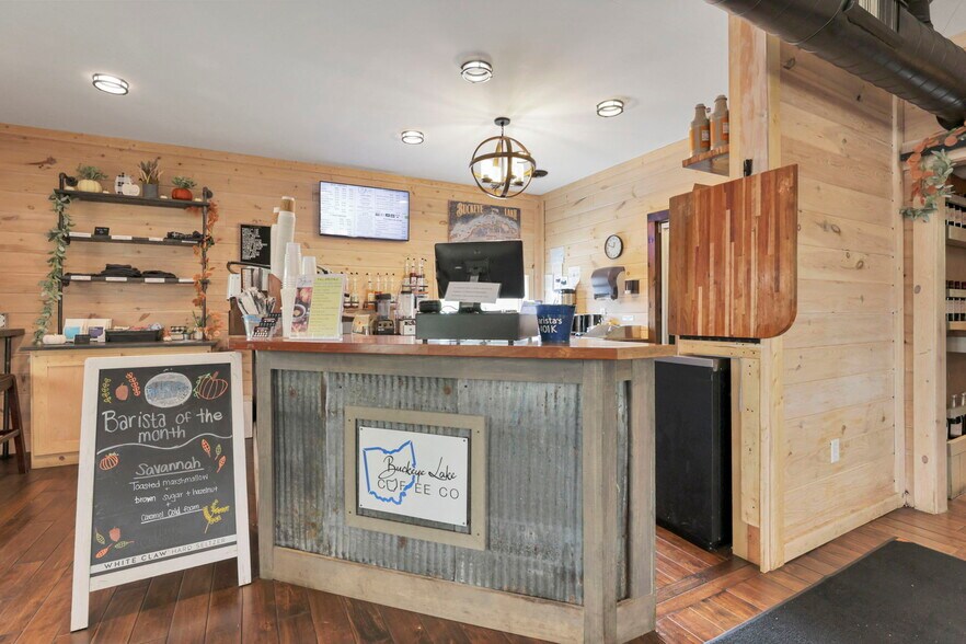 More Photos Of 14675 Zion Rd, Thornville Restaurant For Sale