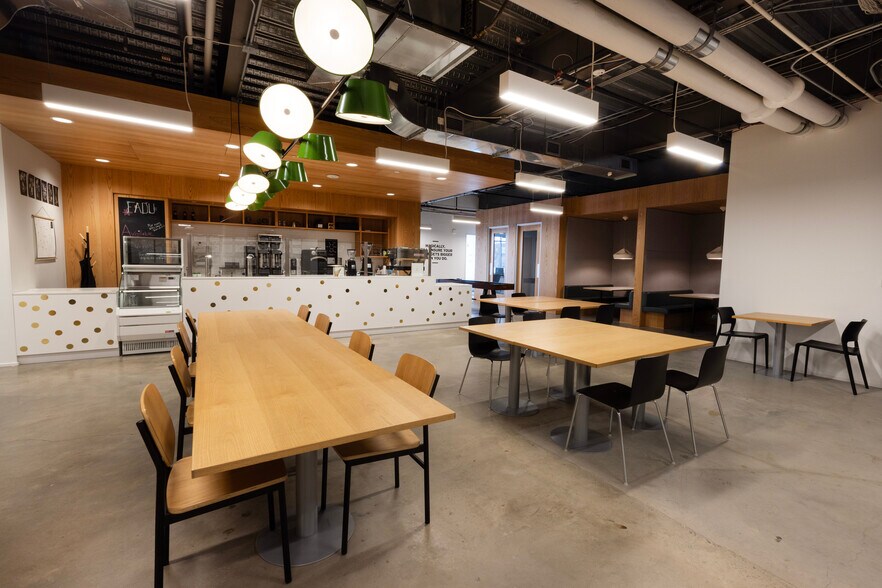 More Photos Of 1433 N Water St, Milwaukee Coworking Space