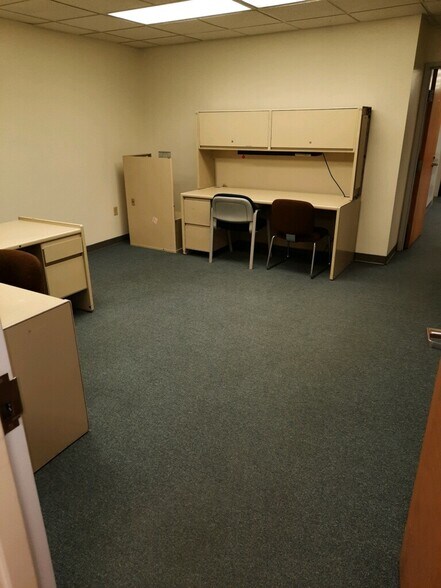 More Photos Of 1011 Old Salem Rd, Greensburg Office For Sale