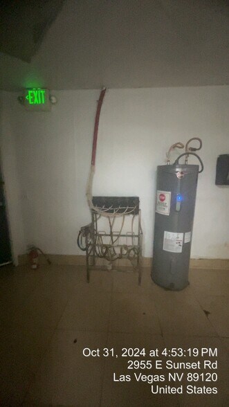 More Photos Of 2955 E Sunset Rd, Las Vegas Unknown For Lease