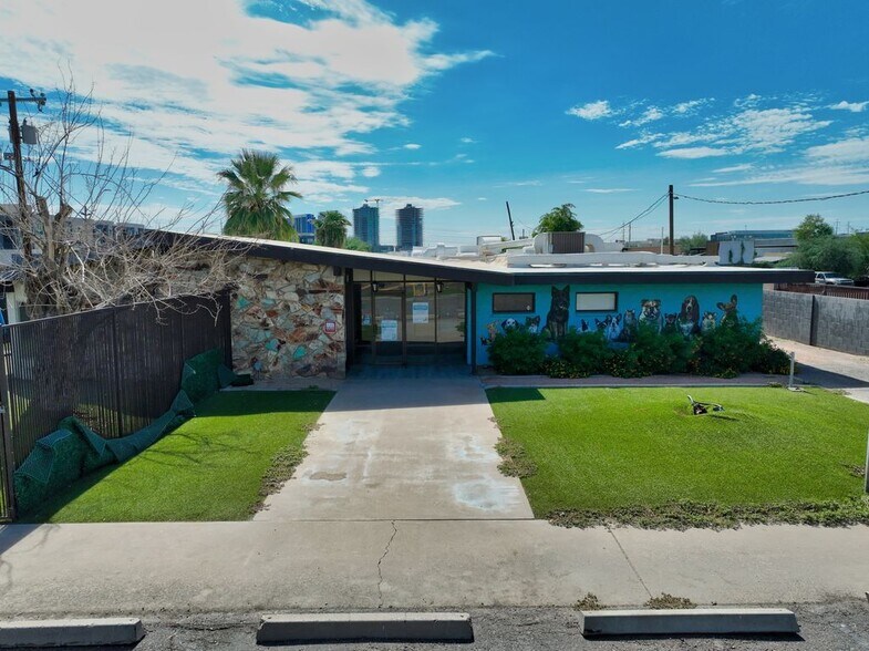 More Photos Of 1211 E Curry Rd, Tempe Contractor Storage Yard For Sale