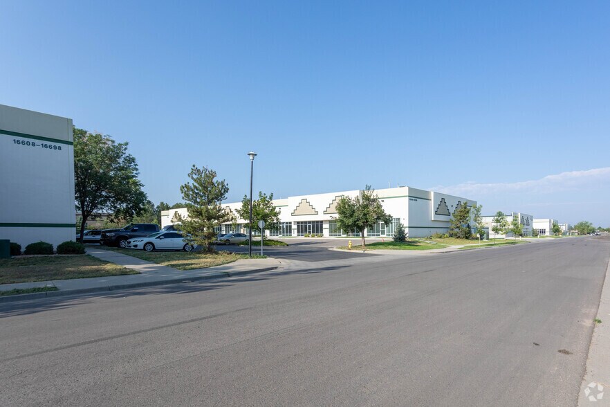 More Photos Of 16506-16596 E 2nd Ave, Aurora Flex For Sale