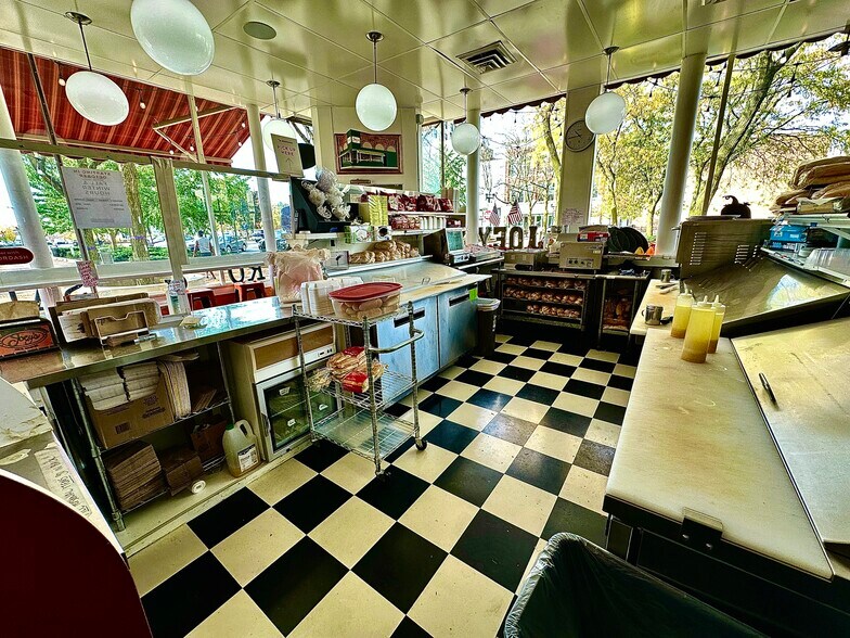 More Photos Of 124 N Main St, Lima Specialty For Sale