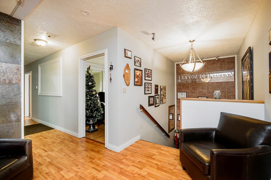 More Photos Of 2911 W Washington St, Indianapolis Storefront Retail Office For Sale