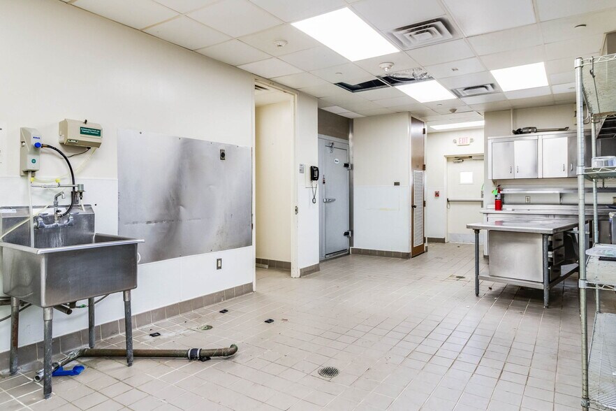 More Photos Of 200 Galbert Rd, Lafayette Office For Lease