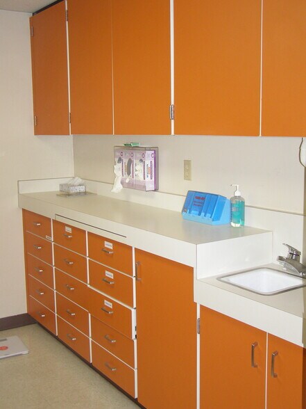 More Photos Of 3927 Waring Rd, Oceanside Medical For Lease