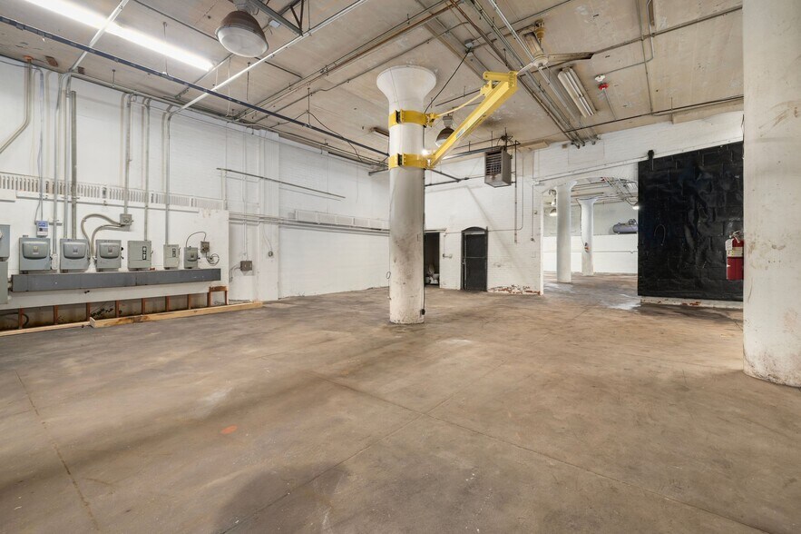 More Photos Of 92 Pleasant St, Pawtucket Warehouse For Sale