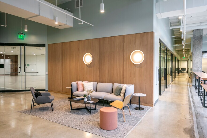 More Photos Of 3 Greenway Plz, Houston Office For Lease