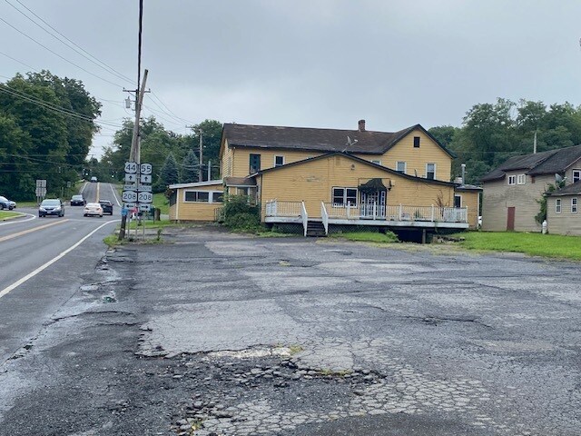 More Photos Of 600 Route 208, Gardiner Freestanding For Sale