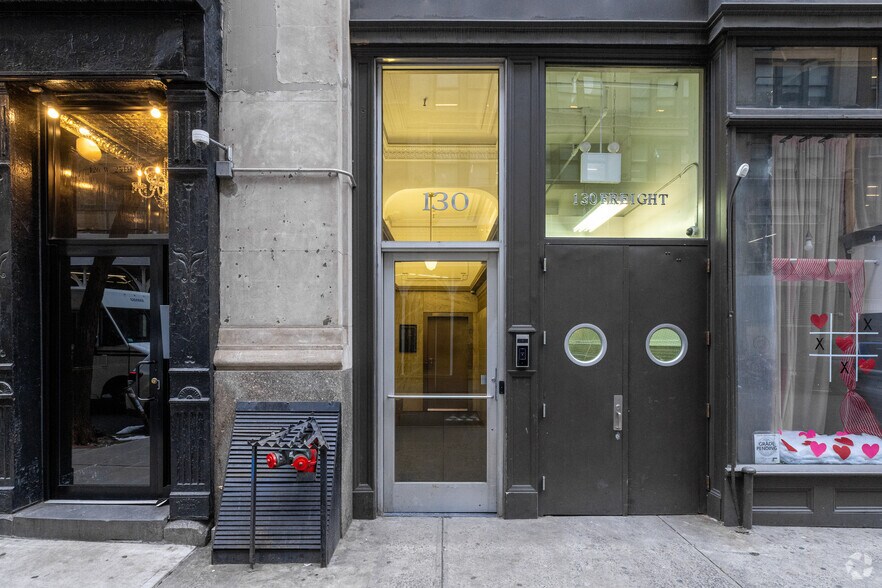More Photos Of 130 W 25th St, New York Office For Lease