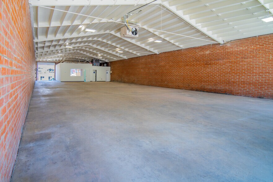 More Photos Of 138 Sheldon St, El Segundo Warehouse For Lease