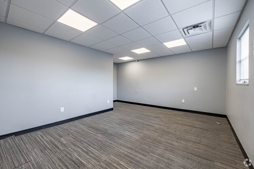 More Photos Of 3800 Red Bank Rd, Cincinnati Office For Sale