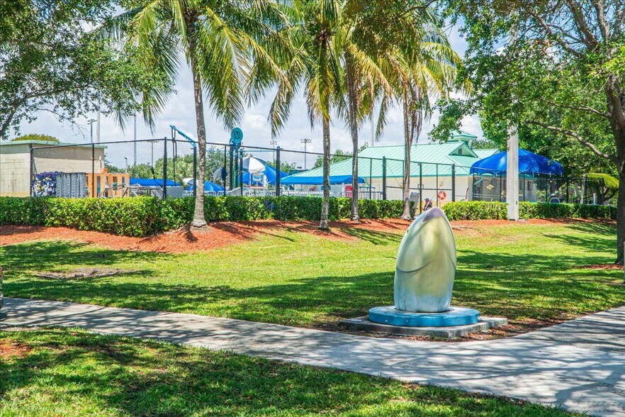 More Photos Of 216 NE 18th Ave, Pompano Beach Apartments For Sale