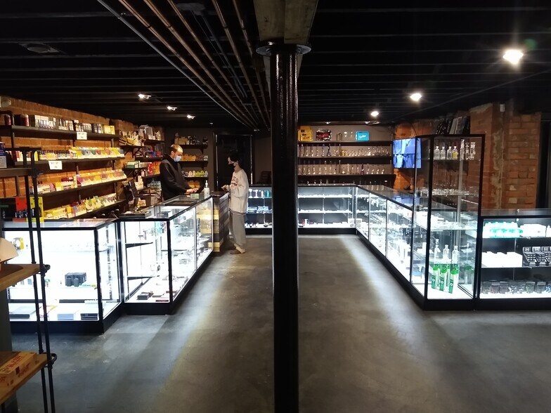 Primary Photo Of 1446 Michigan Ave, Detroit Bar For Lease