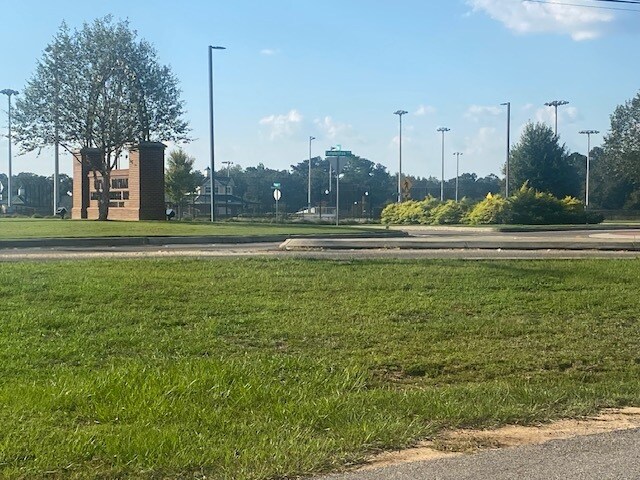 More Photos Of 489 Southgate Rd, Dothan Warehouse For Lease