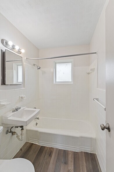 More Photos Of 820 French St, Jeffersonville Apartments For Sale