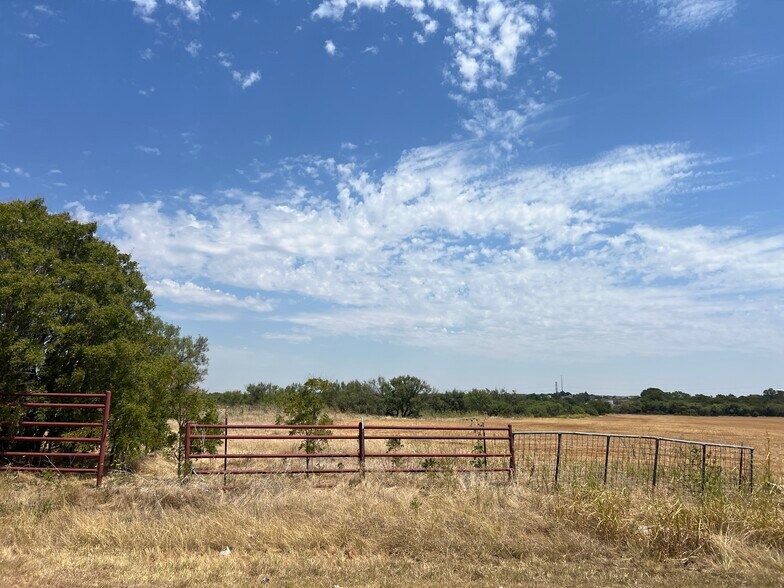 More Photos Of 2911 Huntington ln, Wichita Falls Land For Sale