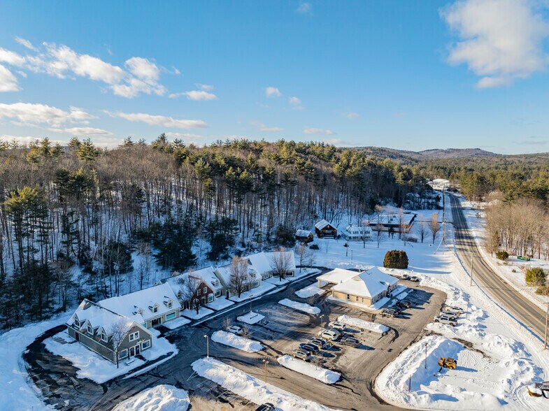 More Photos Of 425 S Stark Hwy, Weare General Retail For Sale
