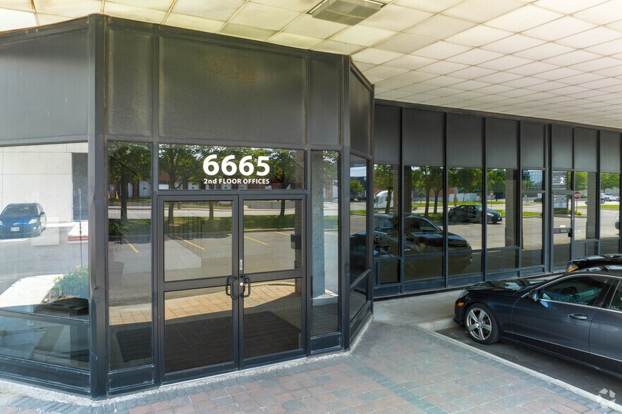 More Photos Of 6625 Tomken Rd, Mississauga Unknown For Lease